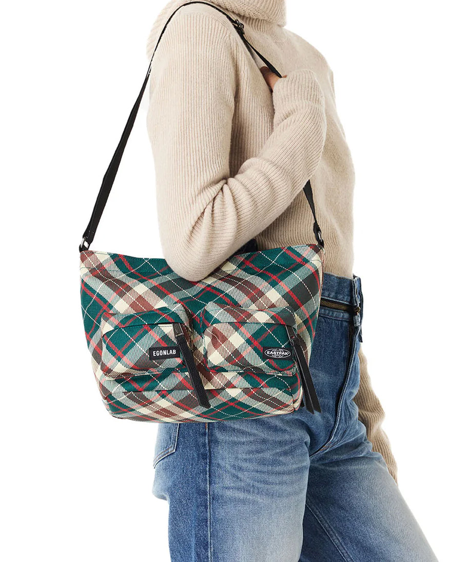 EGON TOTE S