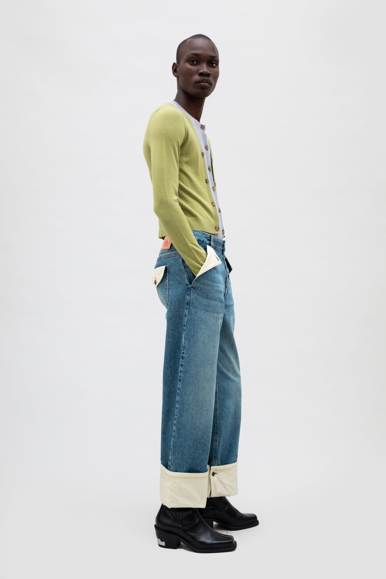 CONTRASTED HEM DENIM