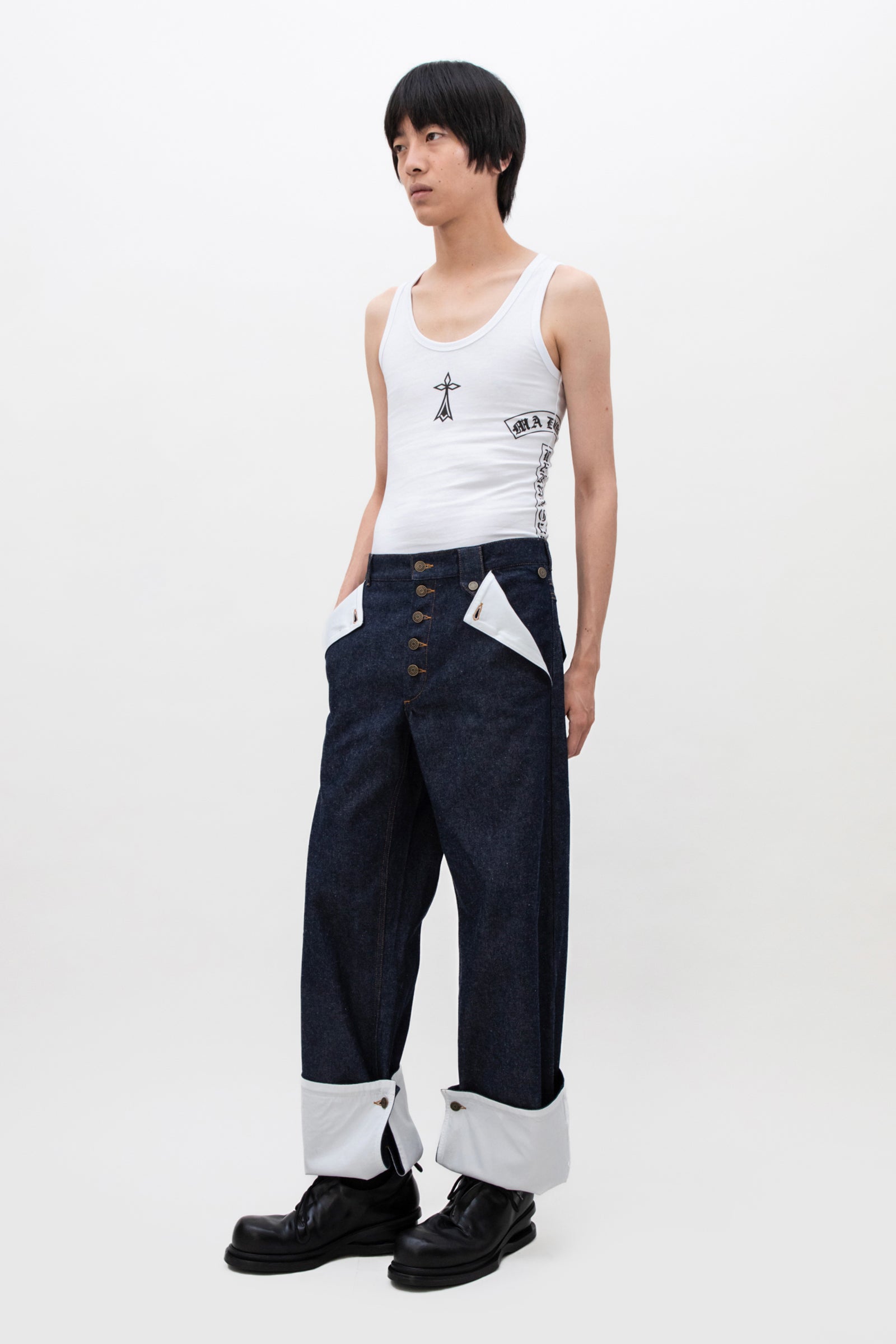 CONTRASTED HEM DENIM