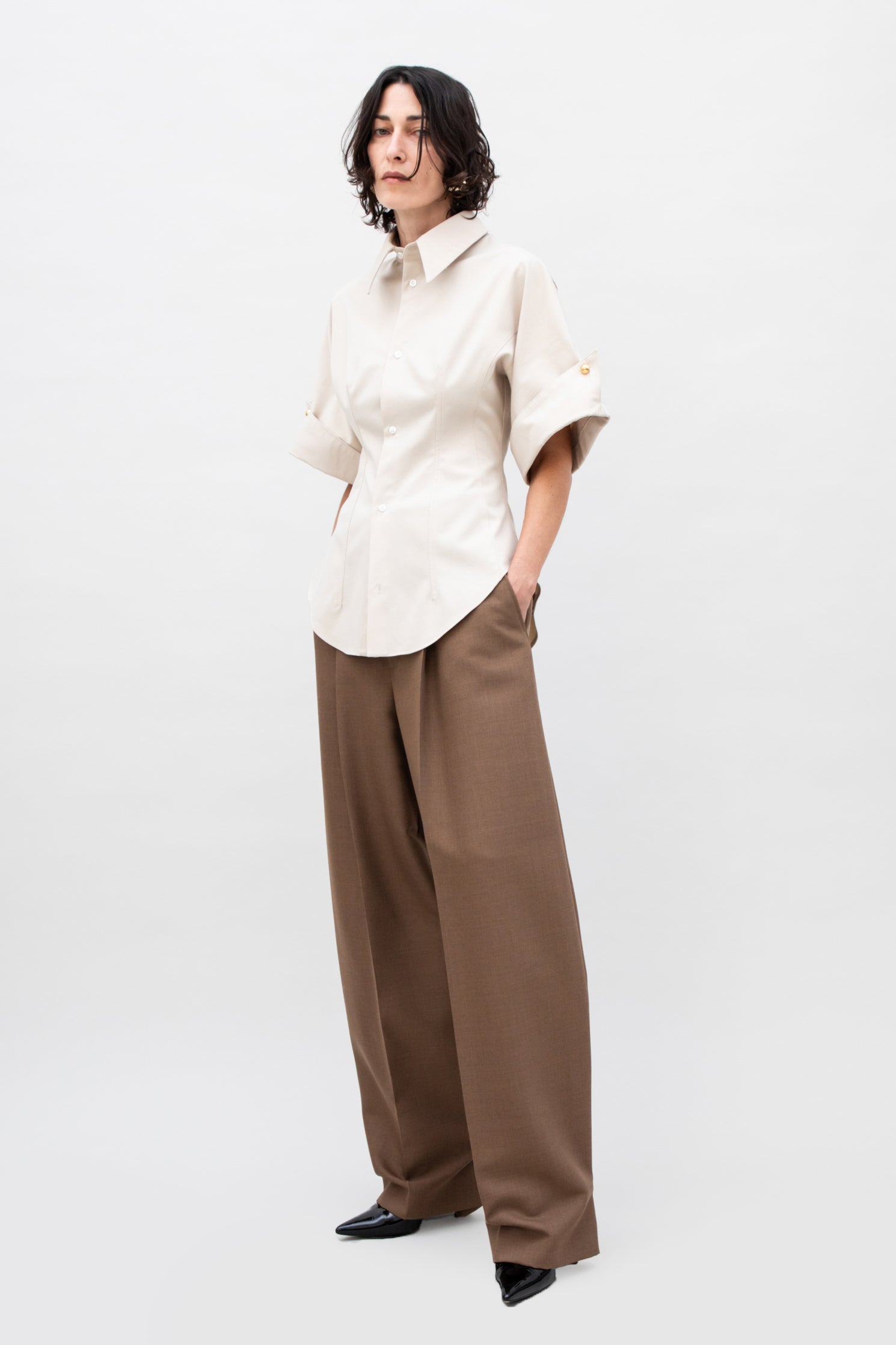 CRISP SHORT SLEEVE SHIRT