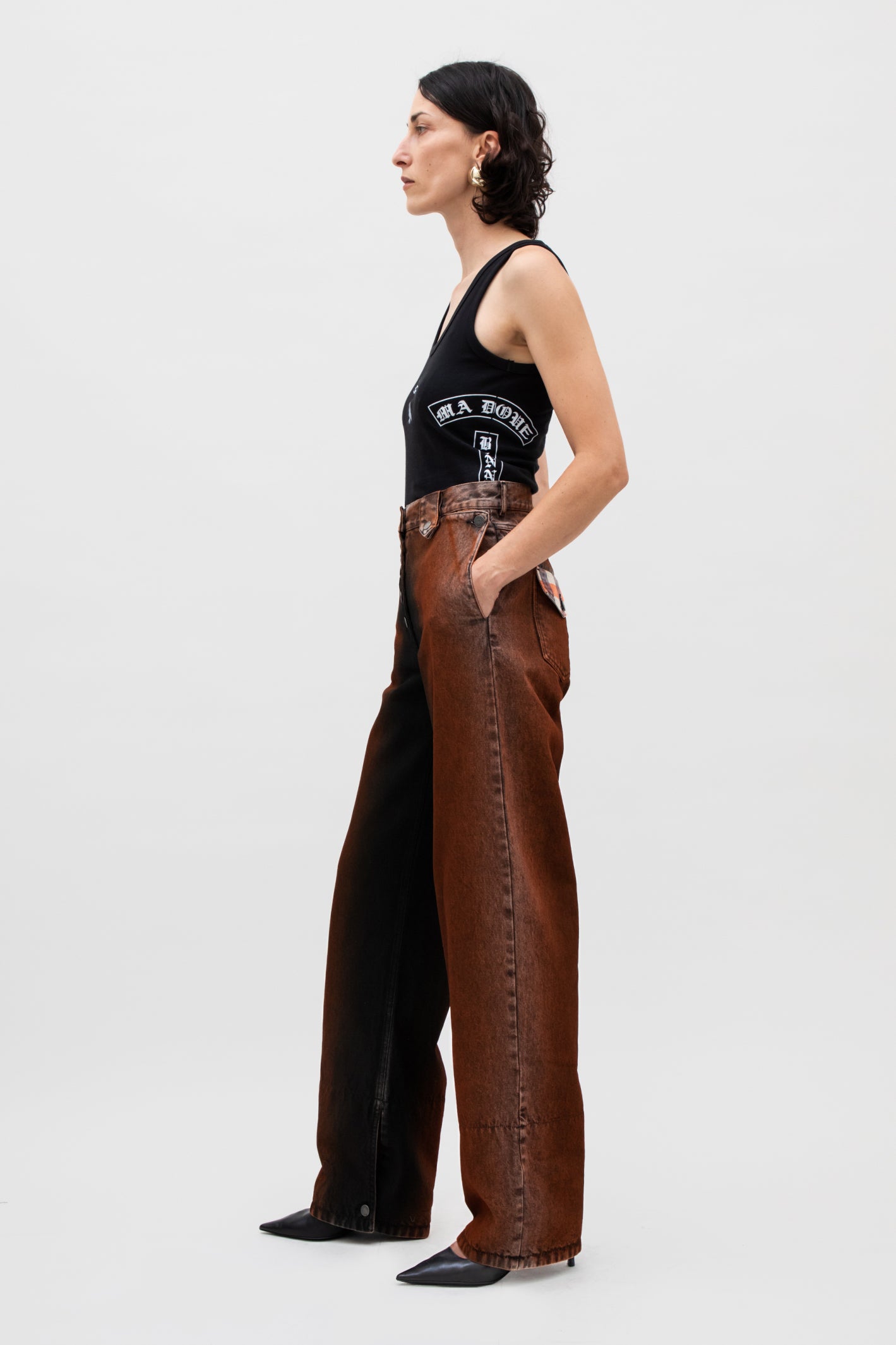 CONTRASTED HEM DENIM