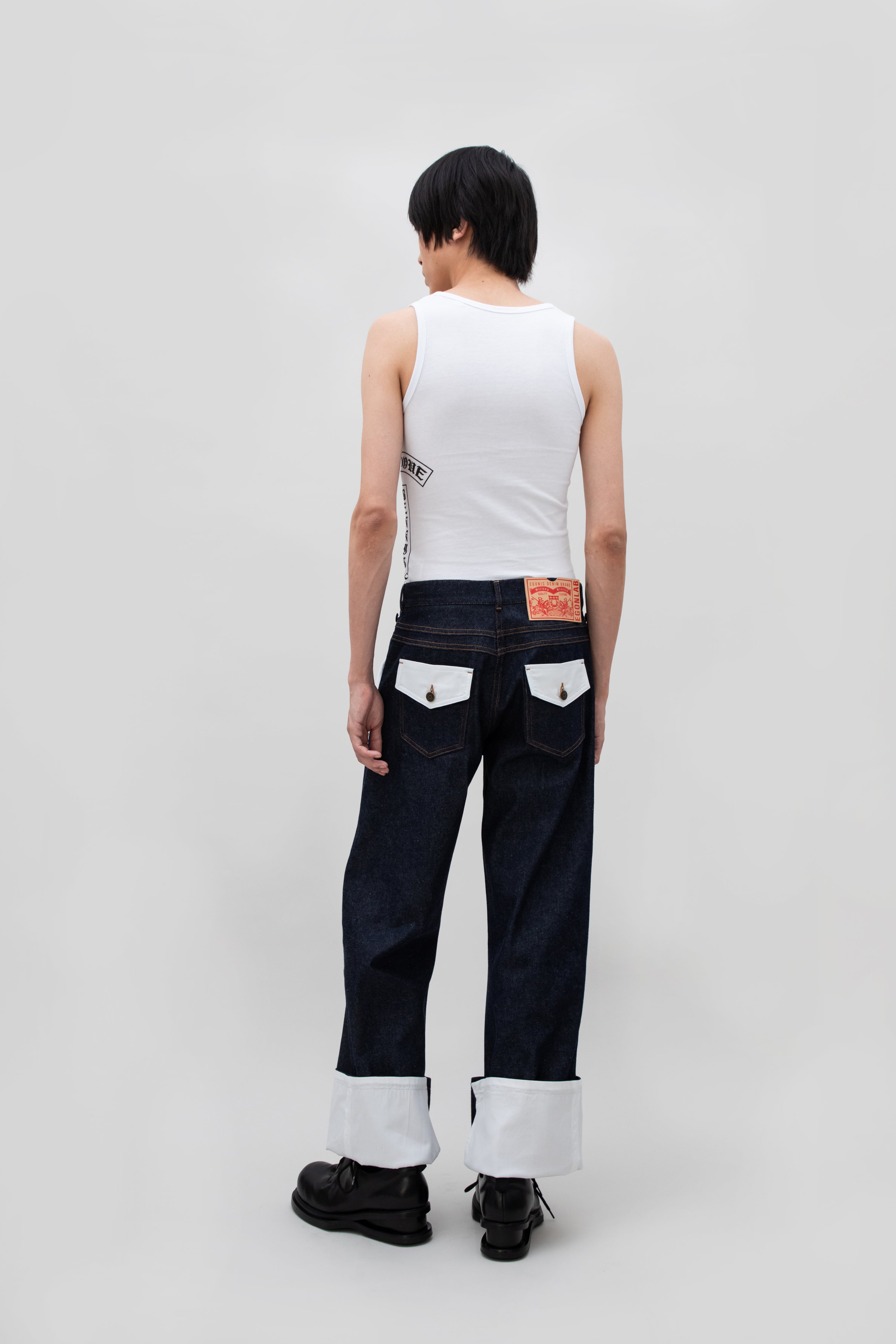 CONTRASTED HEM DENIM