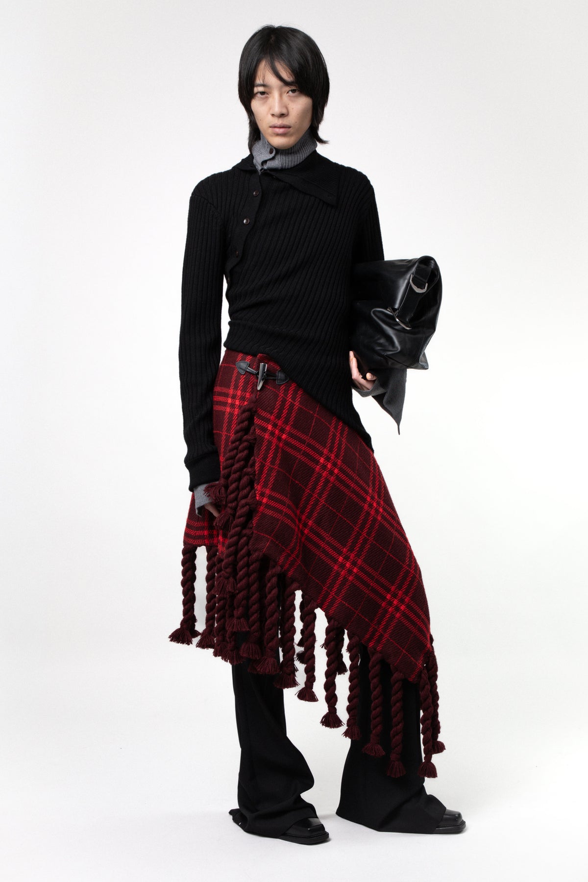 ASYMETRICAL SKIRT