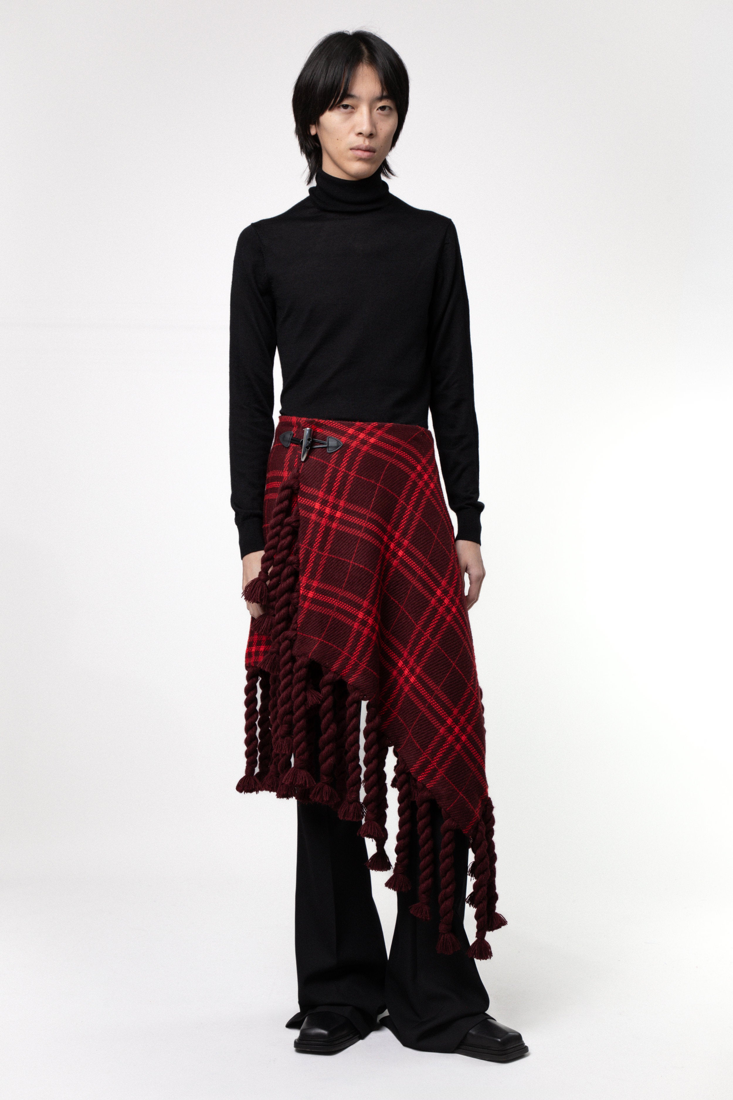 ASYMETRICAL SKIRT