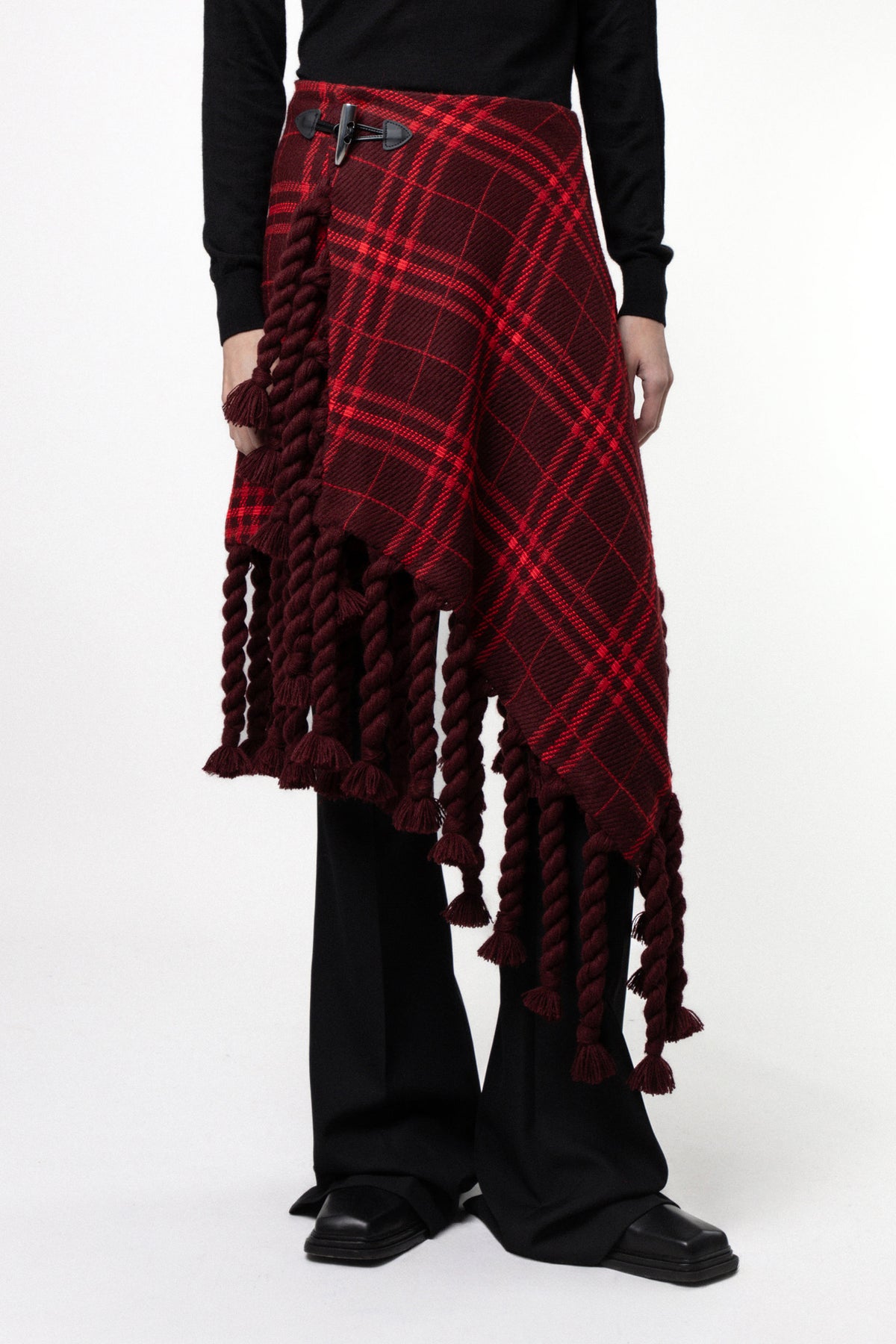 ASYMETRICAL SKIRT