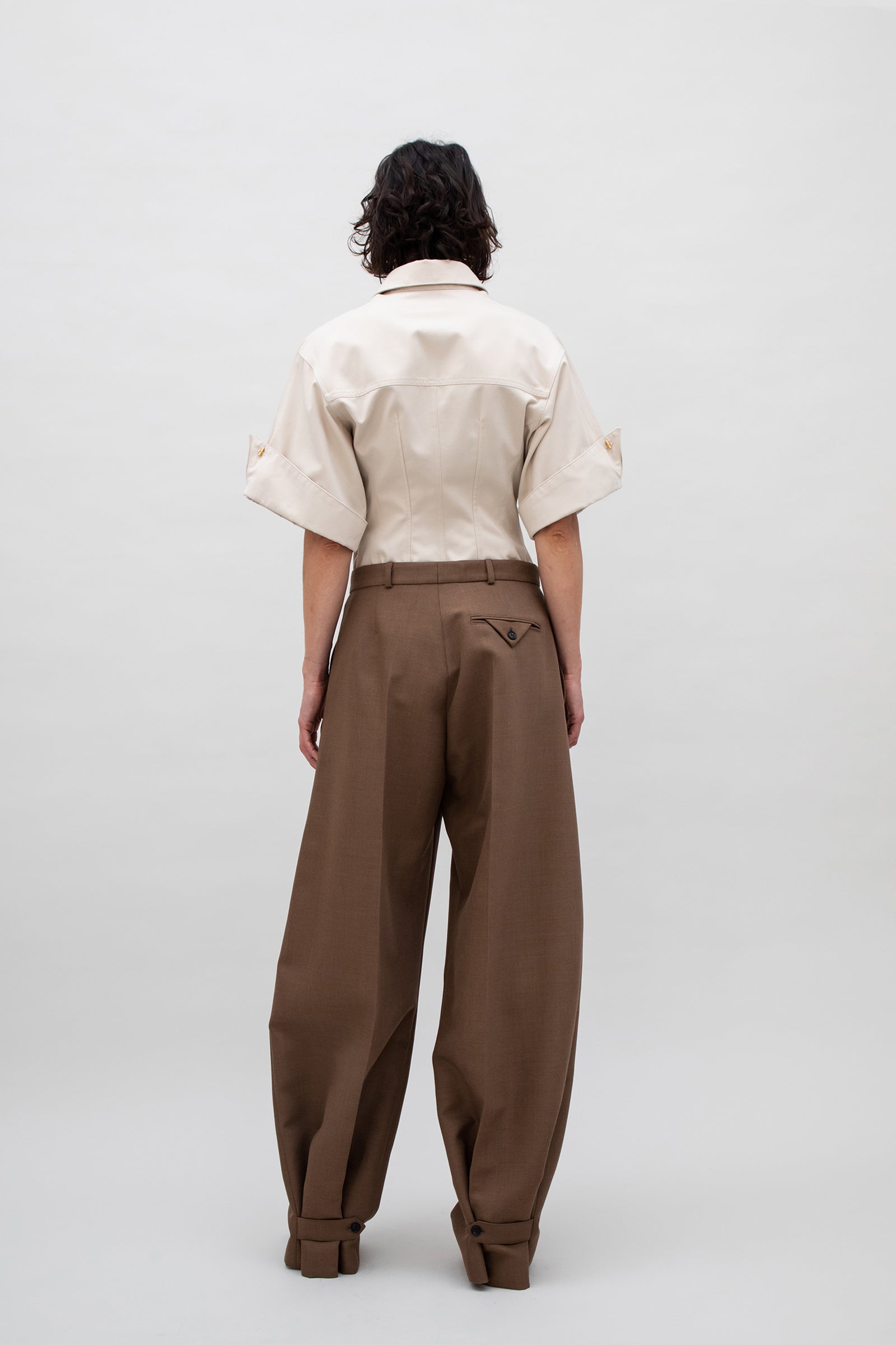 CRISP SHORT SLEEVE SHIRT