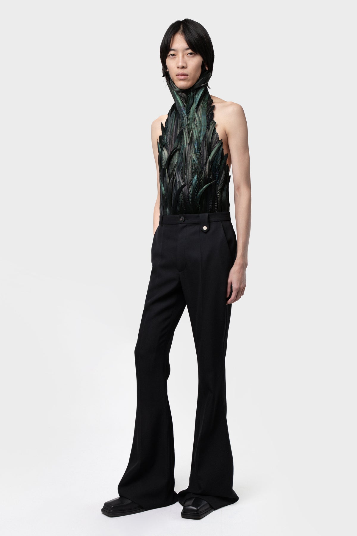 FEATHER TOP