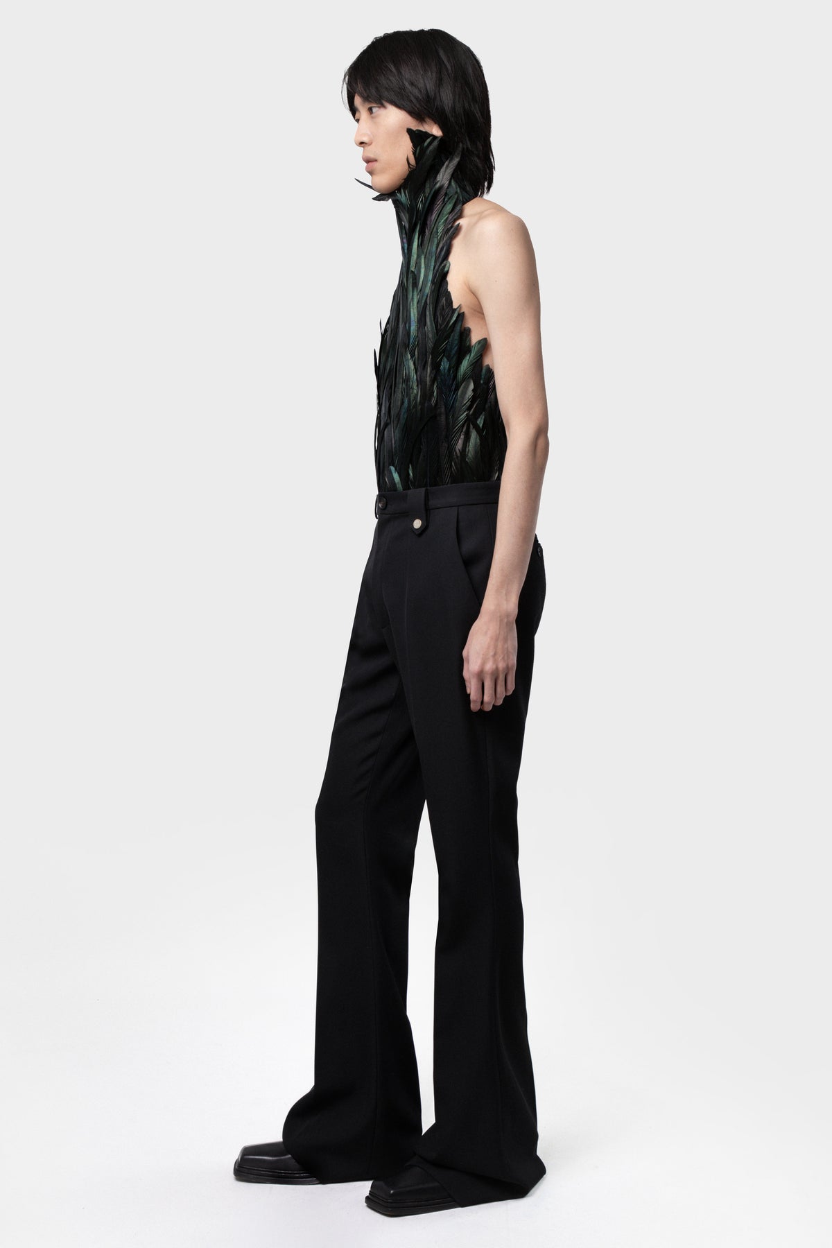 FEATHER TOP