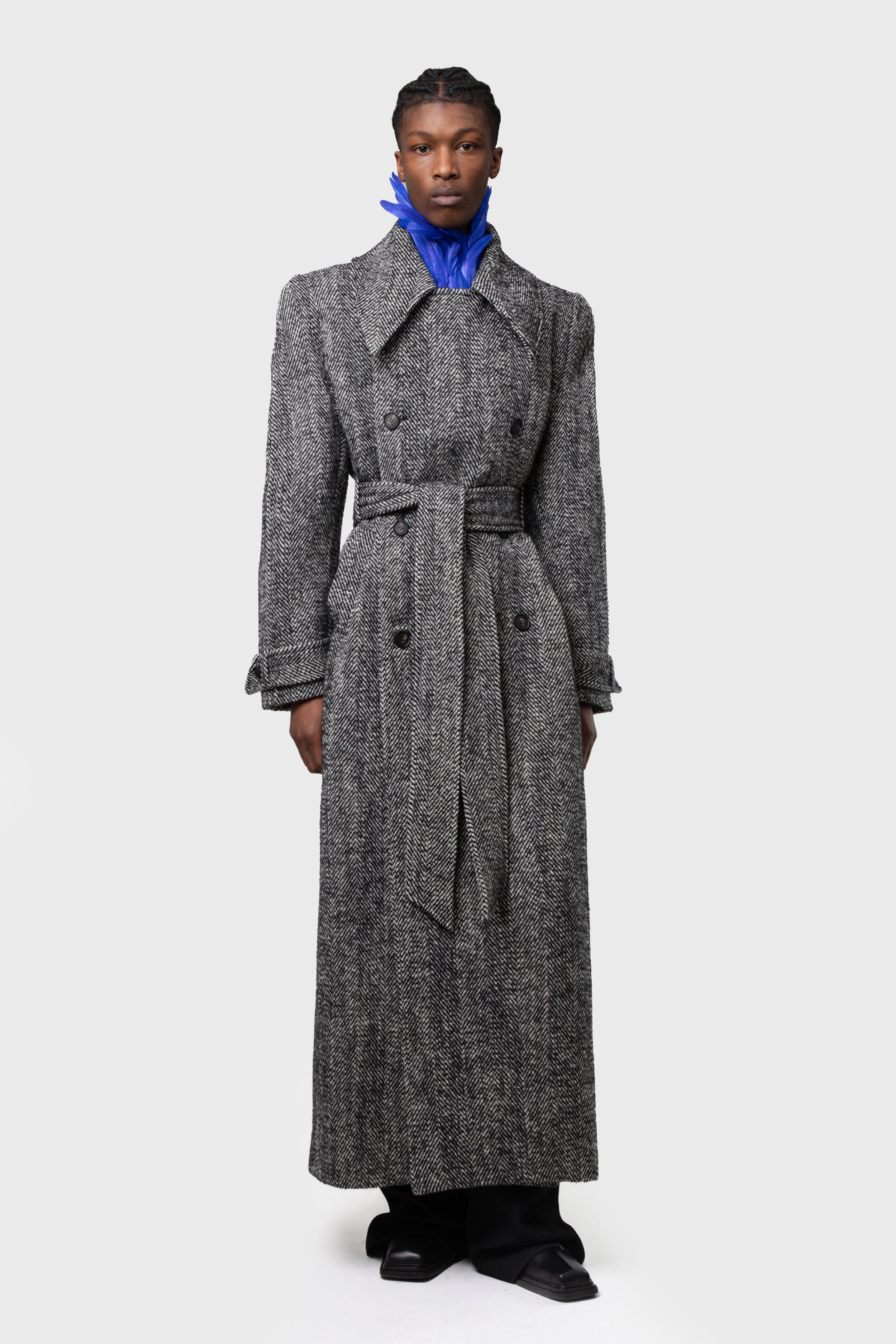 STRUCTURED RAGLAN COAT