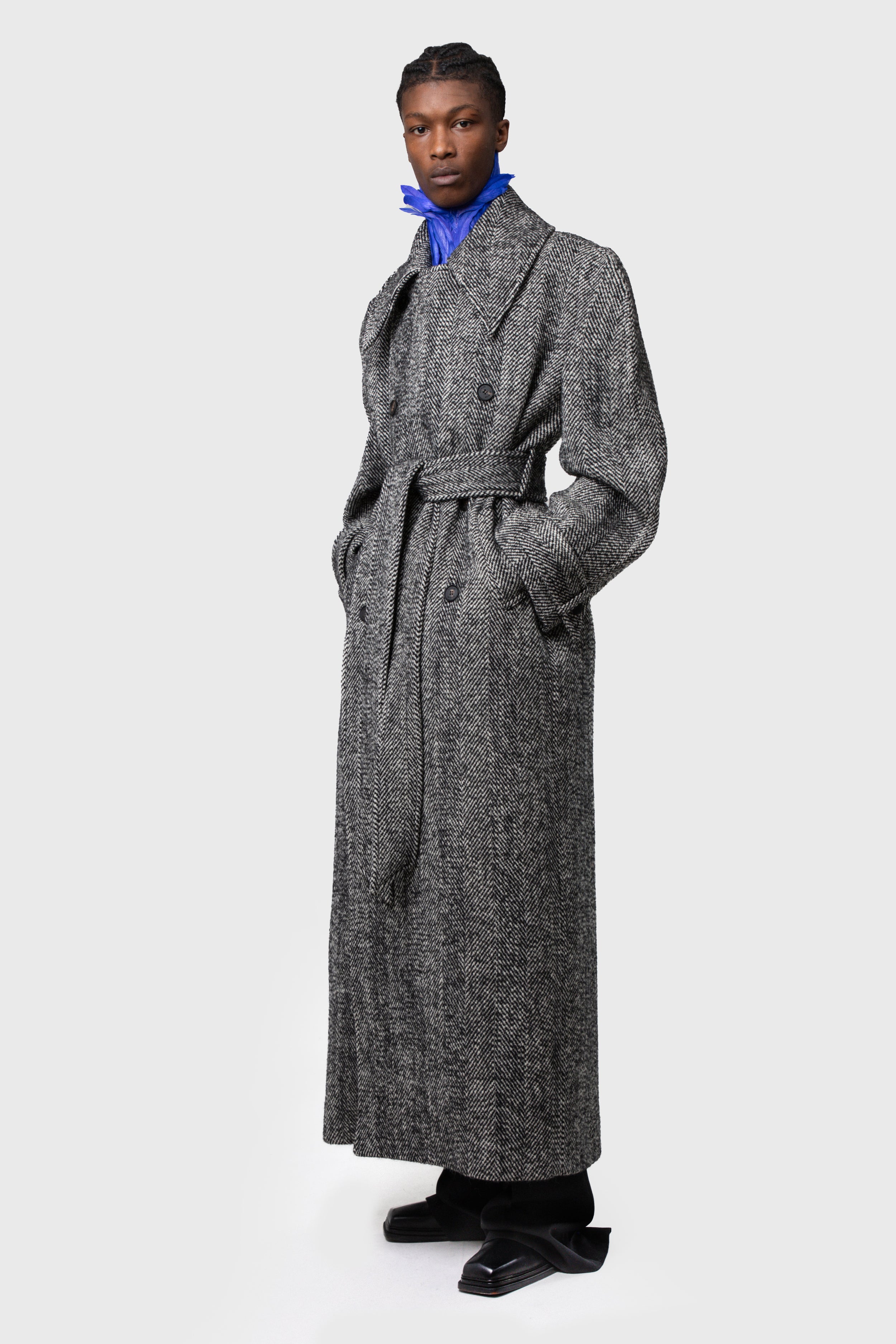 STRUCTURED RAGLAN COAT