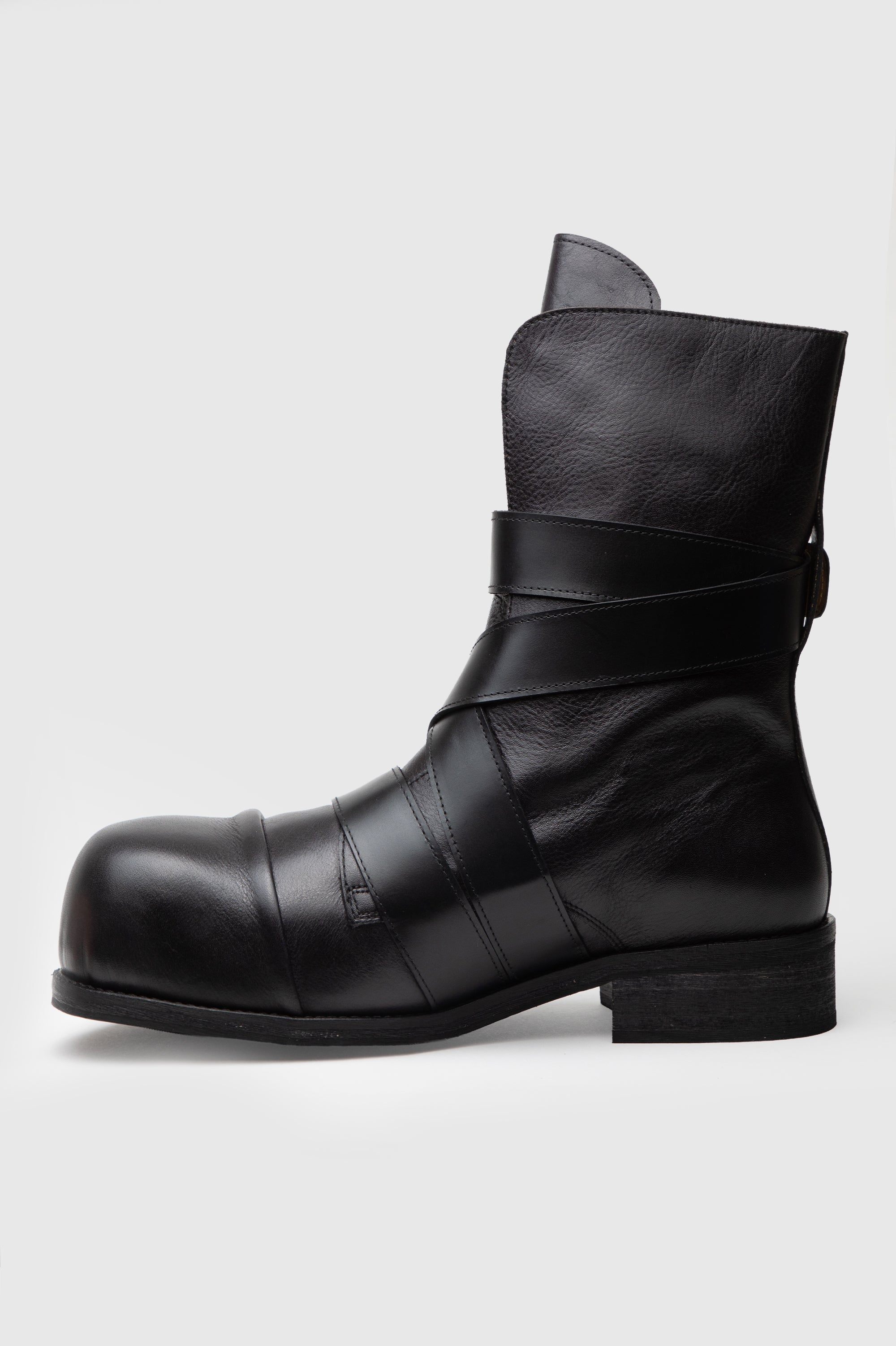BELT BOOT