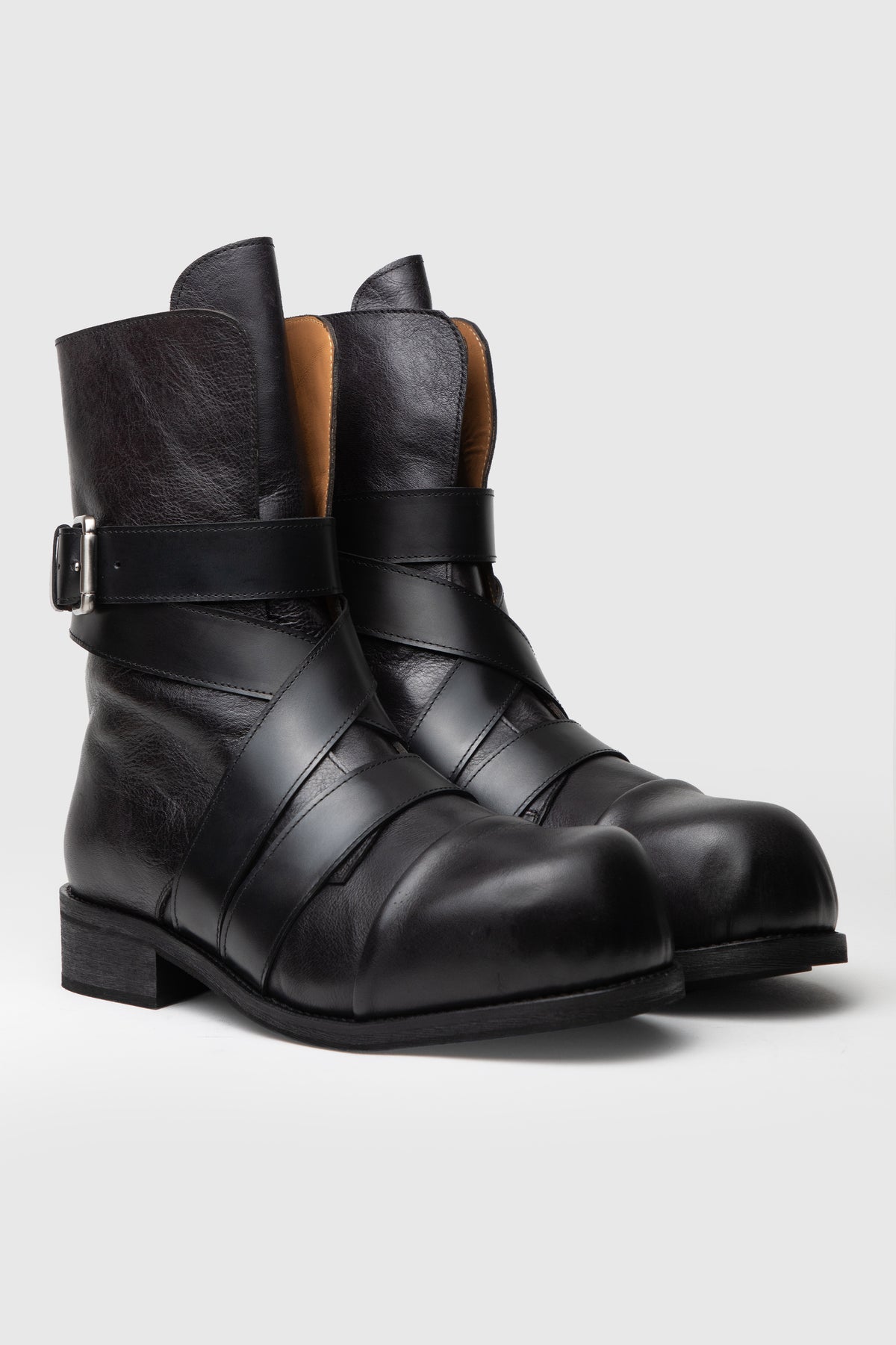 BELT BOOT